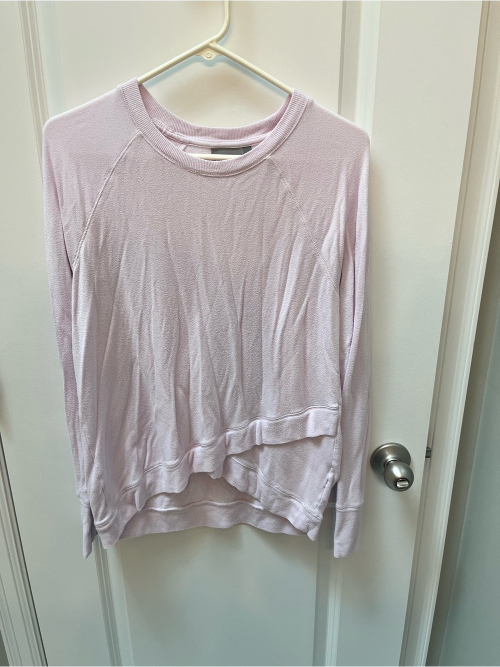 Athleta lavender Crewneck top